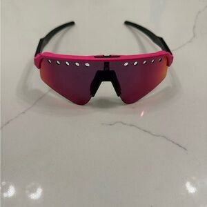 Oakley Sutro OO9465 Sumglasses Vented